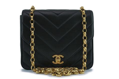 black chanel bag gold chain